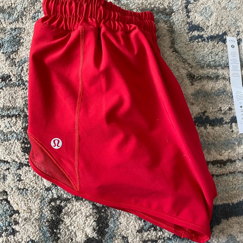 Brand New Lulu Lemon hotty hot shorts